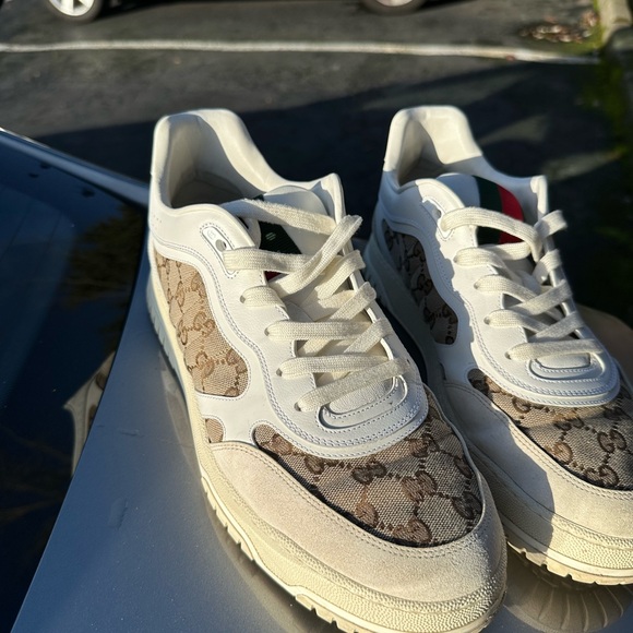 Lightly stepped in - Picture 4 of 7